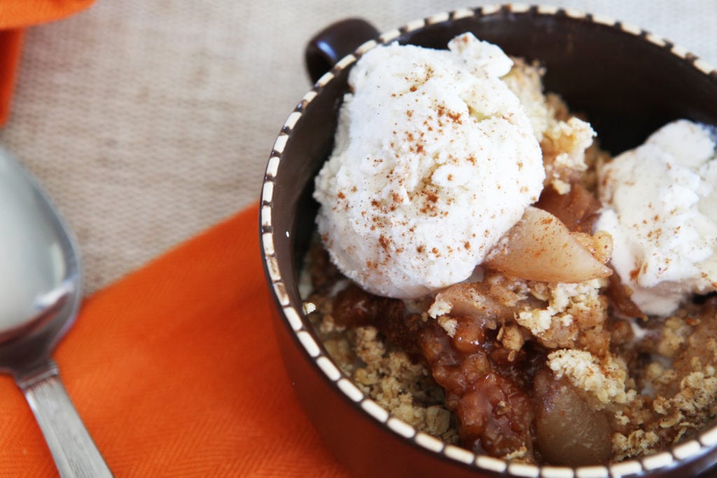White peach and oatmeal crumble - The Everyday Mom Life