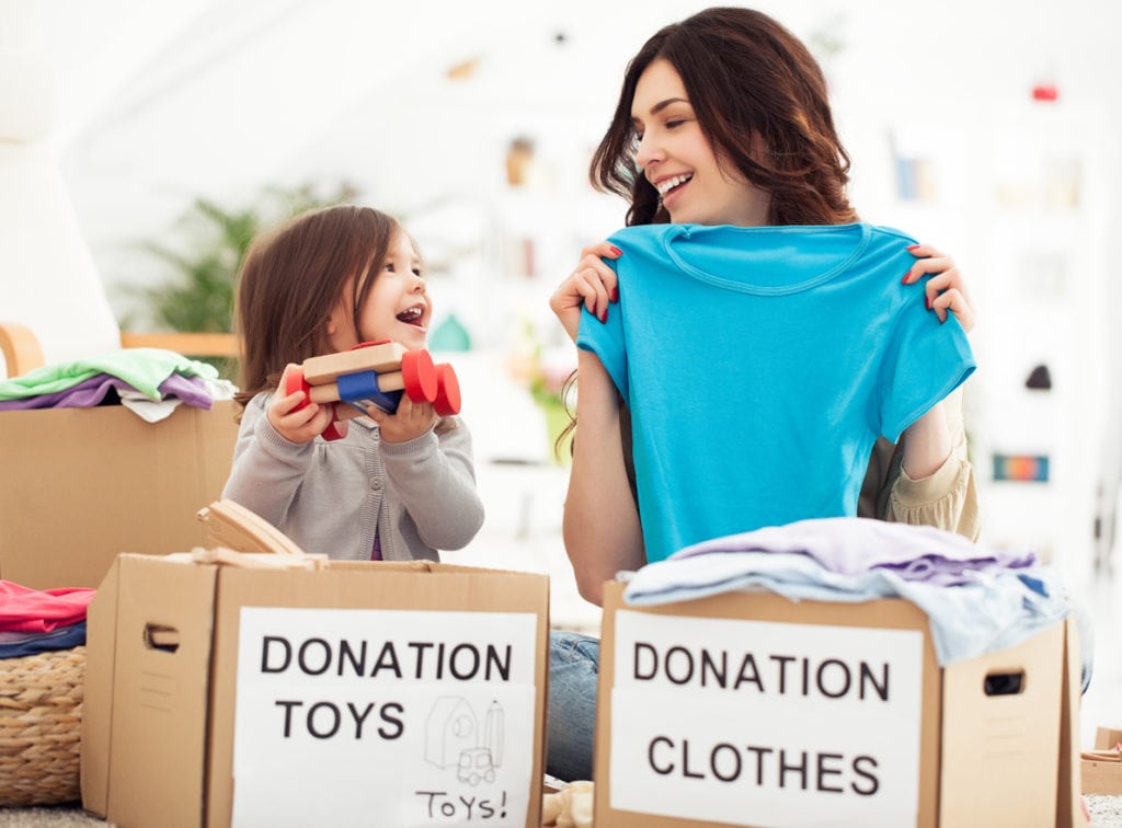 6 ways to teach kids the value of giving - The Everyday Mom life