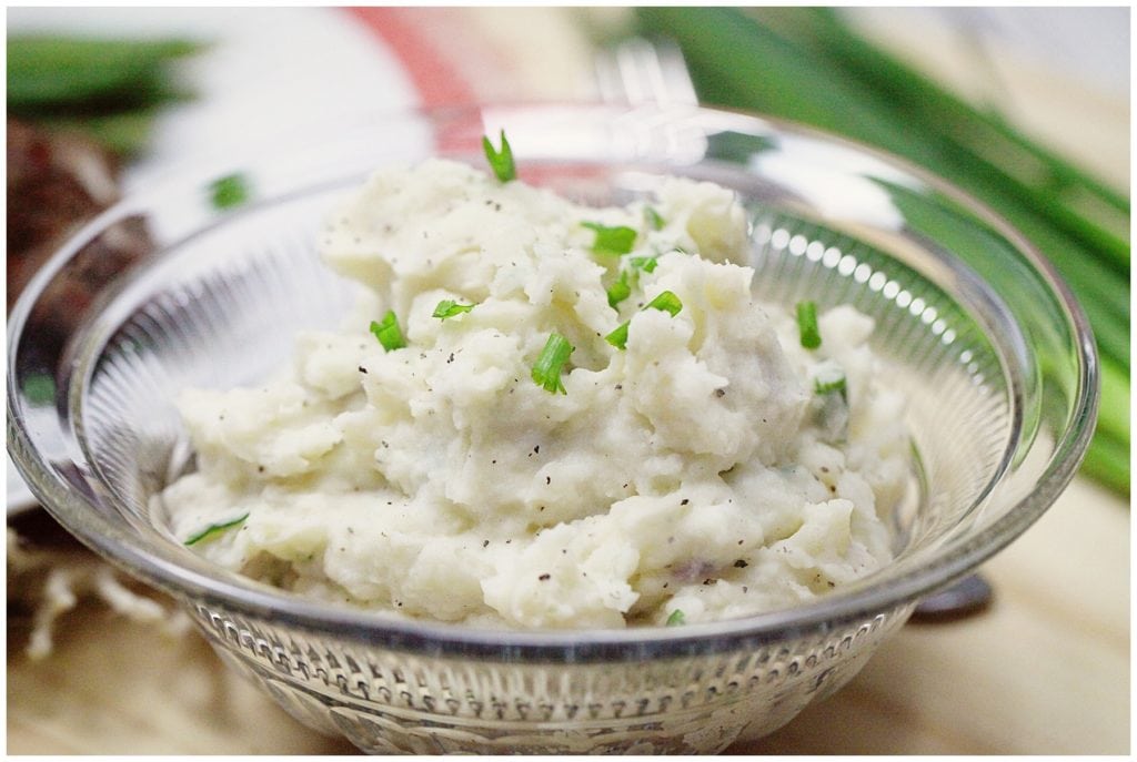 Sour Cream and Chive Mashed Potatoes - The everyday mom life