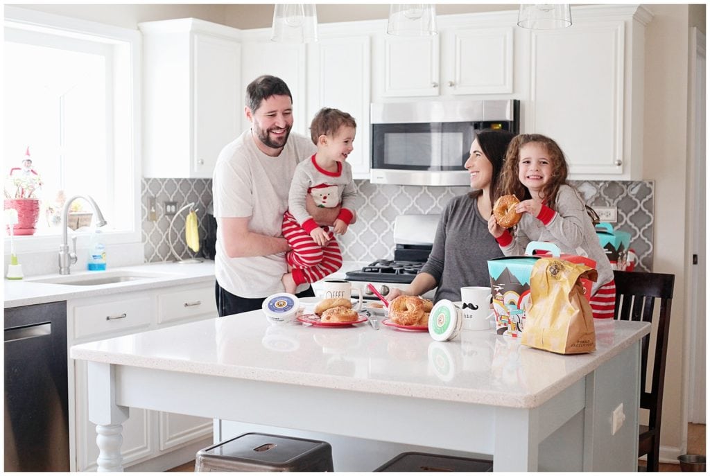 Bagels for brunch - The Everyday Mom Life