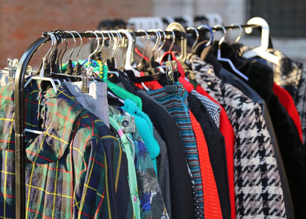 decluttering - The Everyday Mom Life
