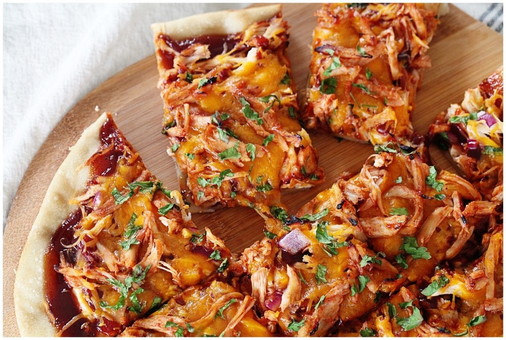 barbecue chicken pizza - The Everyday Mom Life