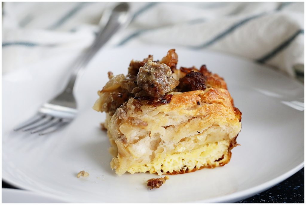 Sausage Biscuits and Gravy Casserole Sausage Biscuits and Gravy Casserole