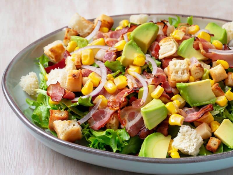 BLT Chopped Salad {Easy and Flavorful!} 